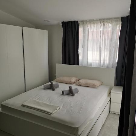 Skg Central Deluxe Studios Салоники Экстерьер фото