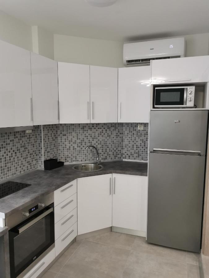 Skg Central Deluxe Studios Салоники Экстерьер фото