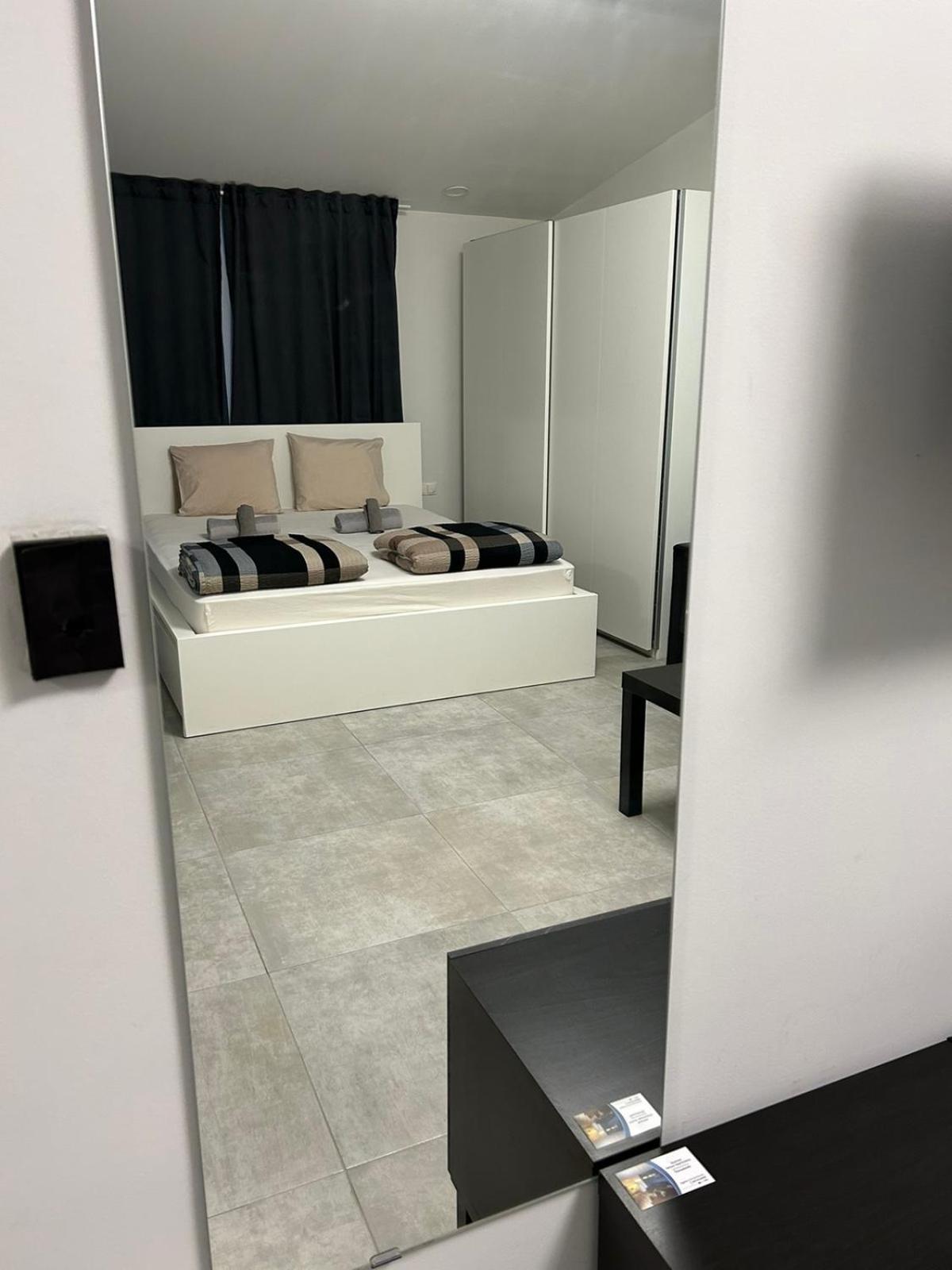Skg Central Deluxe Studios Салоники Экстерьер фото